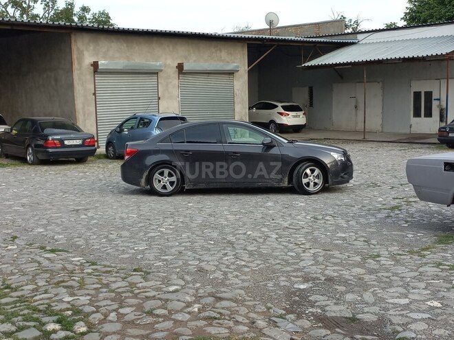 Chevrolet Cruze 2015, 241,000 km - 1.4 л - Şəki