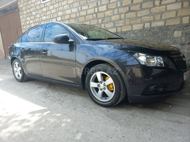 Chevrolet Cruze 2015, 241,000 km - 1.4 л - Şəki