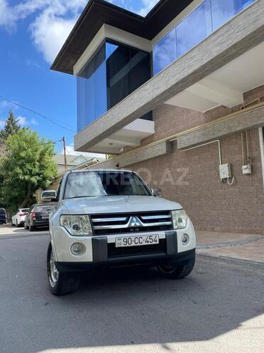 Mitsubishi Pajero 2008, 277,000 km - 3.0 л - Bakı