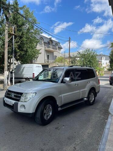 Mitsubishi Pajero 2008, 277,000 km - 3.0 л - Bakı