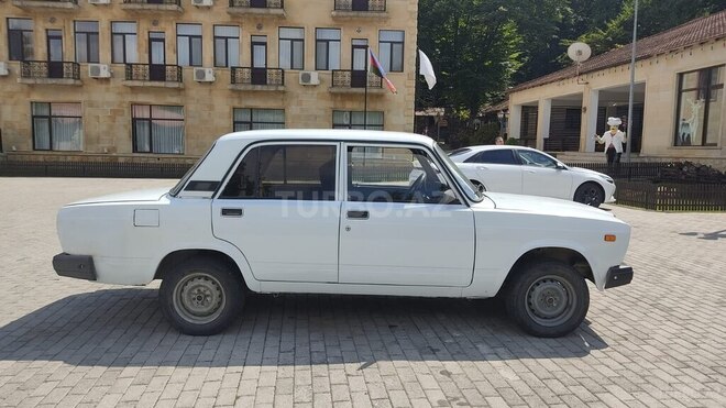 LADA (VAZ) 2107 2001, 256,000 km - 1.6 l - Quba