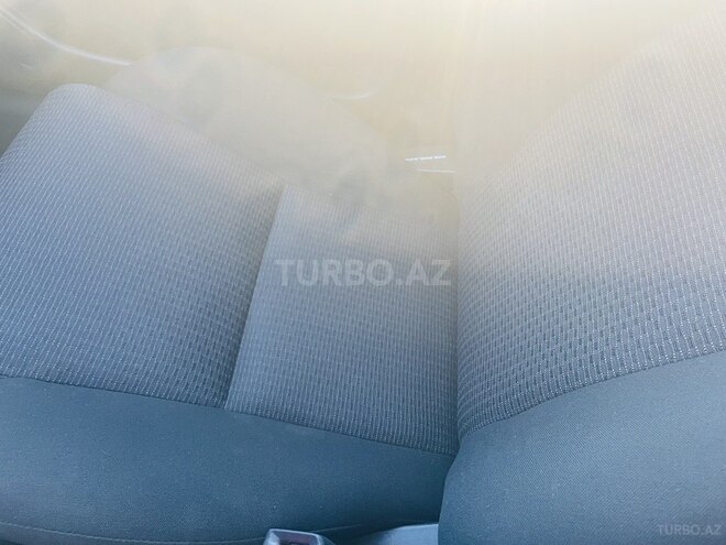 Toyota Corolla 2006, 173,000 km - 1.4 l - Bakı