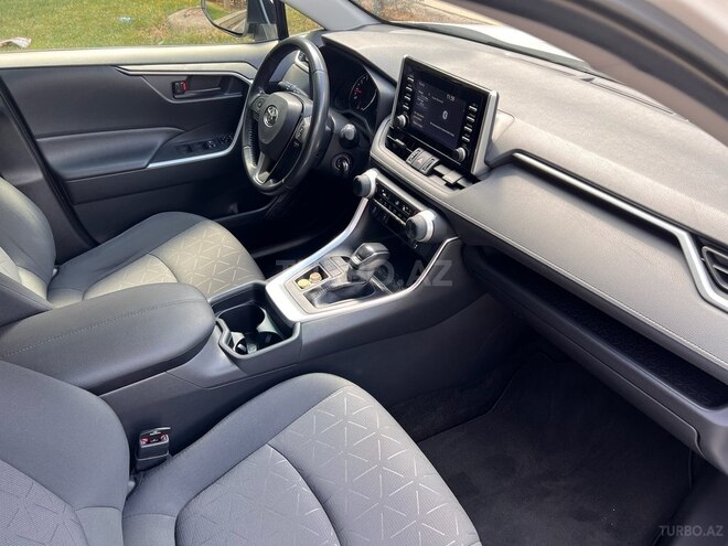 Toyota RAV4 2019, 36,000 km - 2.0 л - Bakı