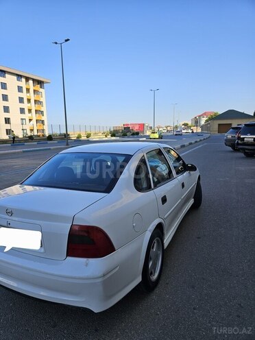 Opel Vectra 1999, 389,678 km - 1.8 l - Sumqayıt