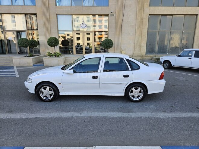 Opel Vectra 1999, 389,678 km - 1.8 l - Sumqayıt