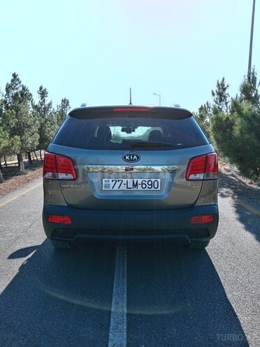 Kia Sorento 2011, 175,000 km - 2.0 l - Bakı