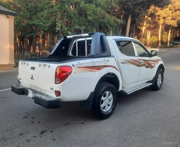 Mitsubishi L200 2011, 192 km - 2.5 l - Bakı
