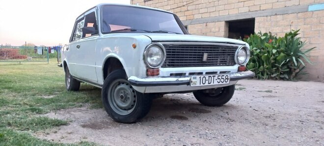 LADA (VAZ) 21011 1980, 45,632 km - 1.6 l - Sabirabad
