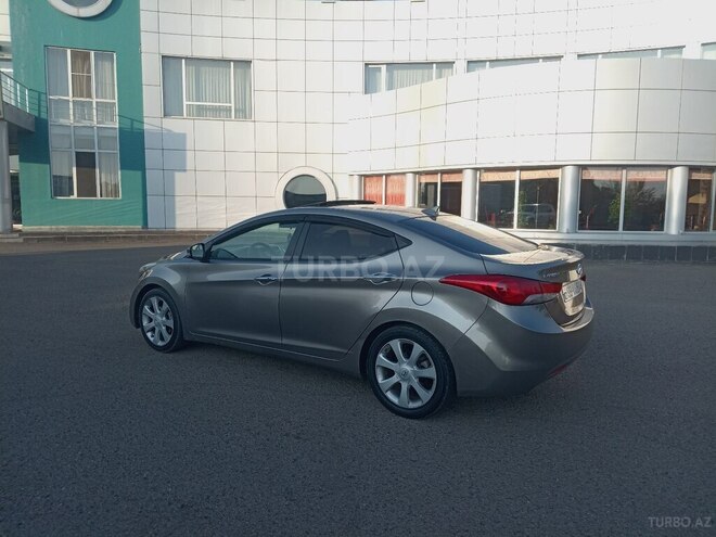 Hyundai Elantra 2010, 217,442 km - 1.8 l - Qazax