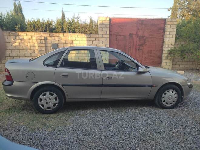 Opel Vectra 1996, 437,000 km - 1.8 l - Tərtər