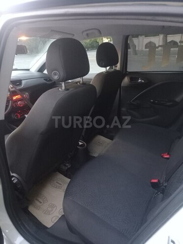 Opel Corsa 2017, 106,000 km - 1.4 l - Bakı