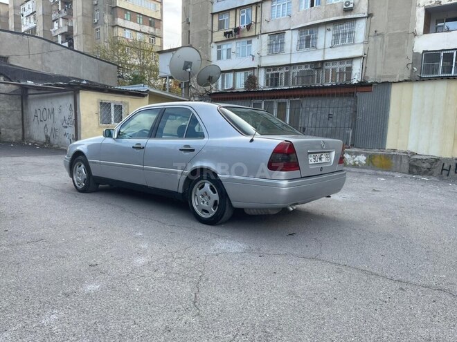 Mercedes C 220 1994, 250,000 km - 2.2 l - Bakı