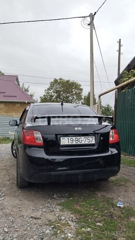 Kia Rio 2010, 456,000 km - 1.6 л - Oğuz