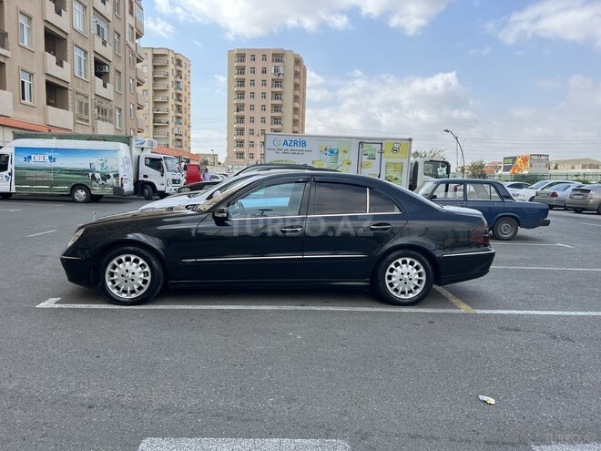 Mercedes E 220 2003, 586,000 km - 2.2 l - Bakı