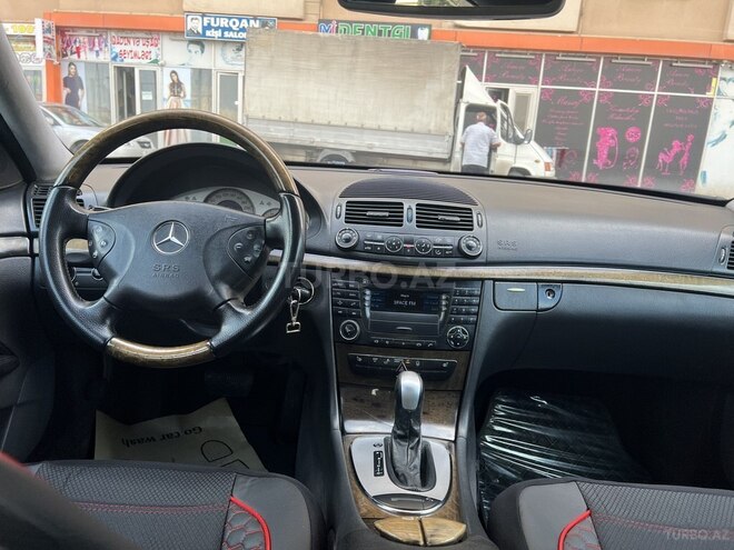Mercedes E 220 2003, 586,000 km - 2.2 l - Bakı