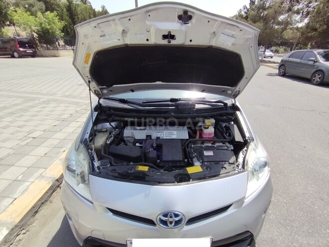 Toyota Prius 2013, 175,000 km - 1.8 l - Bakı