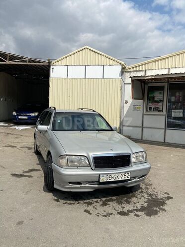 Mercedes C 220 1999, 369,000 km - 2.2 l - Bakı