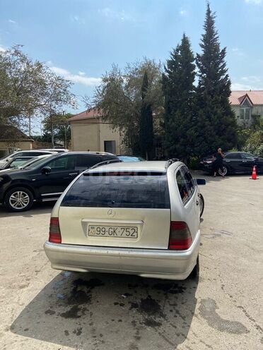 Mercedes C 220 1999, 369,000 km - 2.2 l - Bakı
