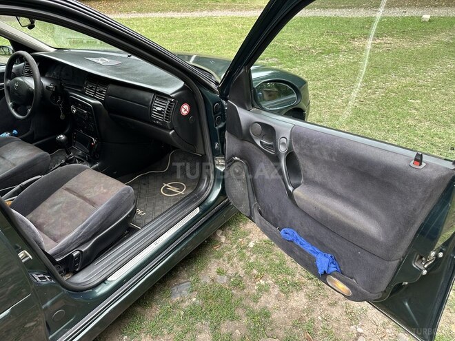 Opel Vectra 1999, 474,000 km - 1.6 l - Quba