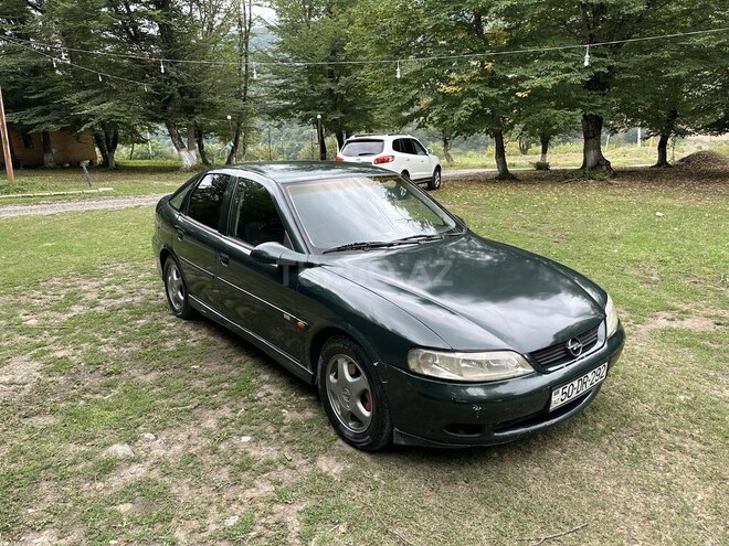 Opel Vectra 1999, 474,000 km - 1.6 l - Quba
