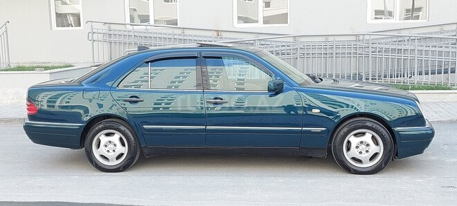 Mercedes E 230 1996, 358,079 km - 2.3 l - Bakı