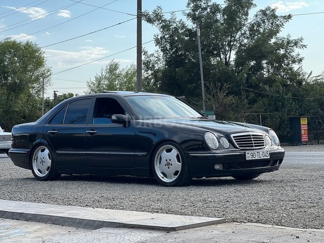 Mercedes E 320 2000, 318,500 km - 3.2 l - Bakı