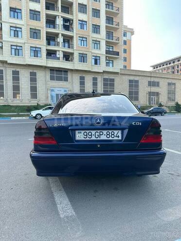 Mercedes C 220 1999, 430,000 km - 2.2 л - Sumqayıt