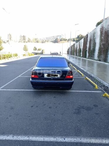 Mercedes C 220 1997, 218,321 km - 2.2 l - Bakı