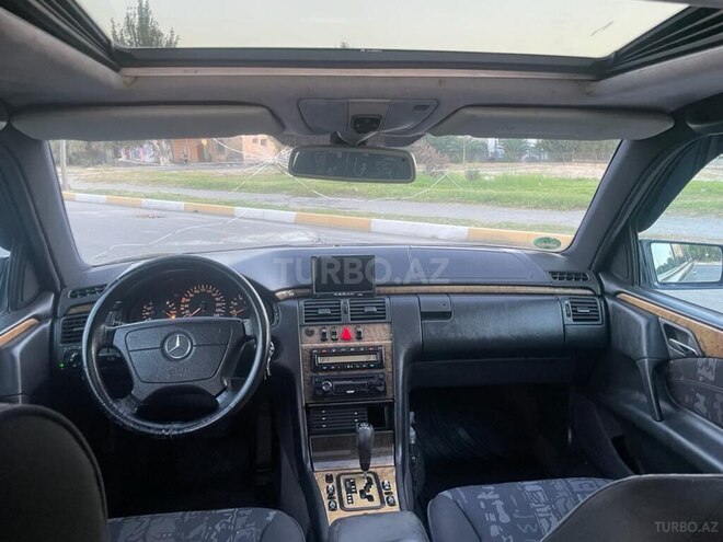 Mercedes C 220 1997, 218,321 km - 2.2 l - Bakı