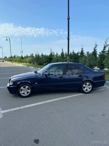 Mercedes C 220 1999, 430,000 km - 2.2 л - Sumqayıt