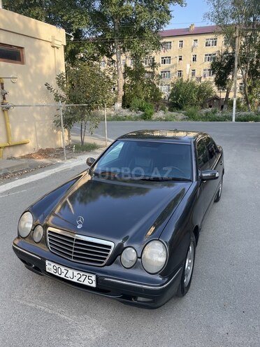 Mercedes E 280 2001, 393,700 km - 2.8 l - Bakı