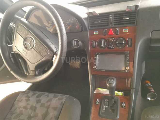 Mercedes C 180 1997, 300,000 km - 1.8 l - Saatlı