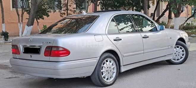 Mercedes E 240 1998, 315,500 km - 2.4 л - Sumqayıt