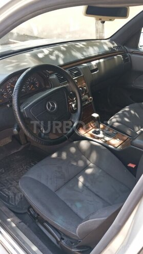 Mercedes E 230 1996, 375,000 km - 2.3 л - Bakı