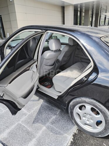Mercedes E 240 1999, 278,106 km - 2.4 l - Bakı
