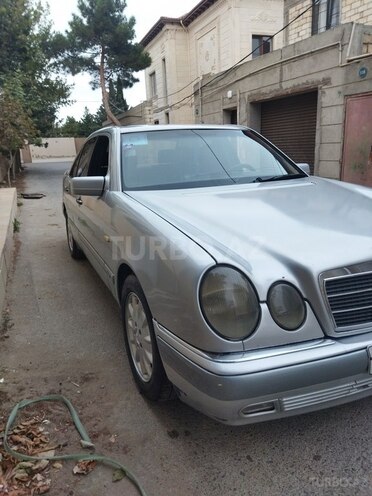 Mercedes E 320 1995, 398,000 km - 3.2 l - Bakı