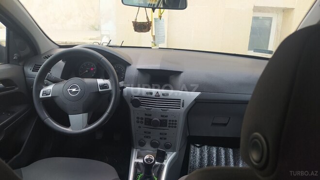 Opel Astra 2010, 281,700 km - 1.4 l - Şirvan