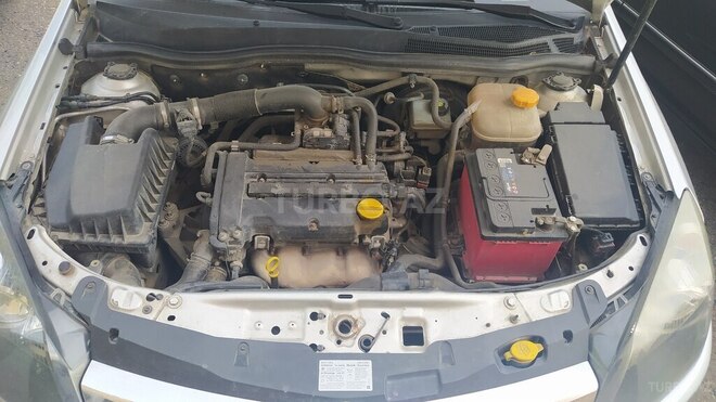 Opel Astra 2010, 281,700 km - 1.4 l - Şirvan