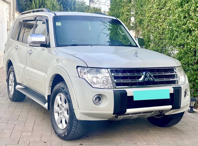 Mitsubishi Pajero 2010, 168,000 km - 3.5 l - Bakı