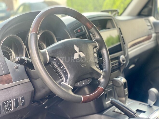 Mitsubishi Pajero 2010, 168,000 km - 3.5 l - Bakı