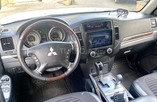 Mitsubishi Pajero 2010, 168,000 km - 3.5 l - Bakı
