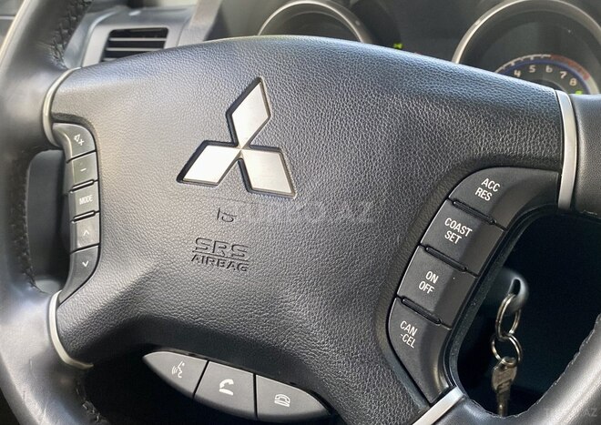 Mitsubishi Pajero 2010, 168,000 km - 3.5 l - Bakı