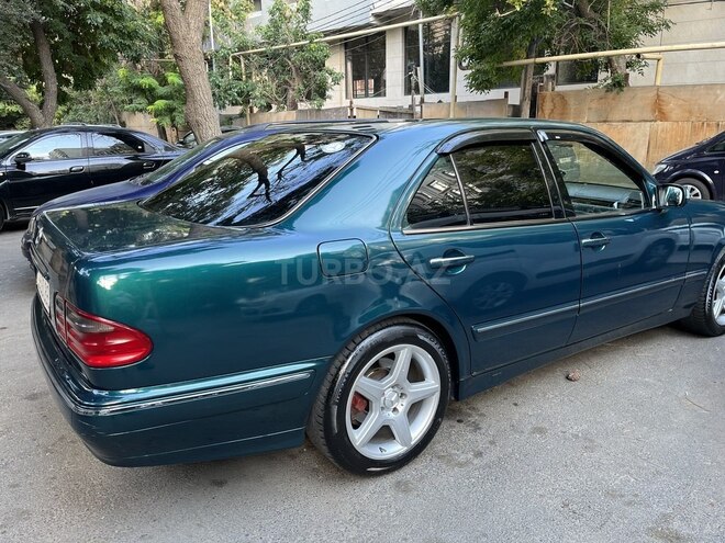 Mercedes E 270 2000, 298,000 km - 2.7 l - Bakı