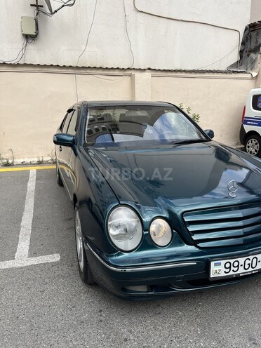 Mercedes E 270 2000, 298,000 km - 2.7 l - Bakı