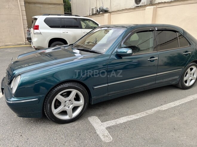 Mercedes E 270 2000, 298,000 km - 2.7 l - Bakı