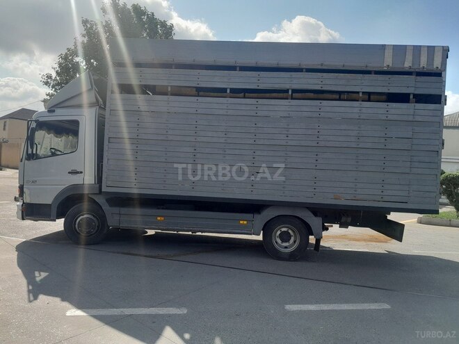 Mercedes Atego 815 2001, 640,000 km - 4.3 l - Bakı