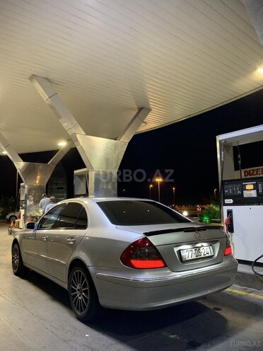 Mercedes E 220 2003, 450,000 km - 2.2 l - Bakı