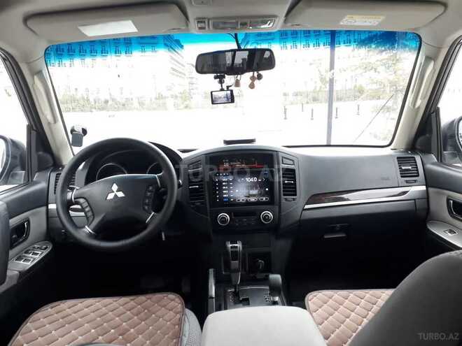 Mitsubishi Pajero 2013, 193,000 km - 3.0 л - Bakı