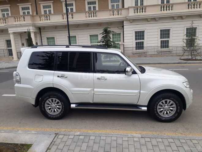 Mitsubishi Pajero 2013, 193,000 km - 3.0 л - Bakı