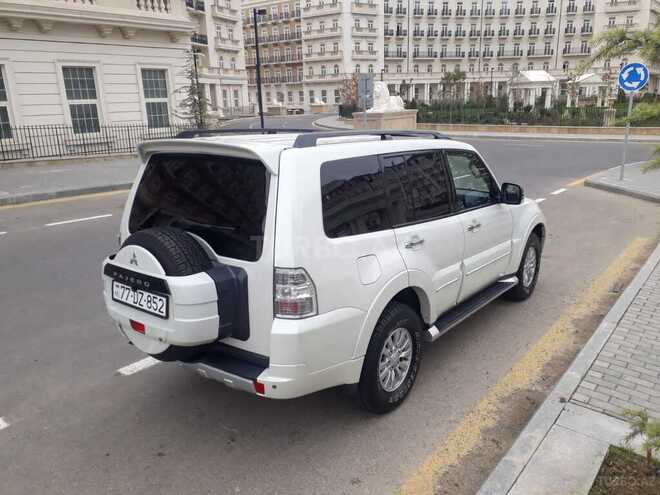 Mitsubishi Pajero 2013, 193,000 km - 3.0 л - Bakı